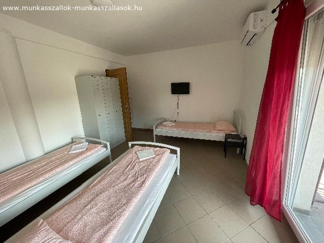 Kiado Munkasszallas Szigetszentmikloson Omega Apartmanhazban 402 8