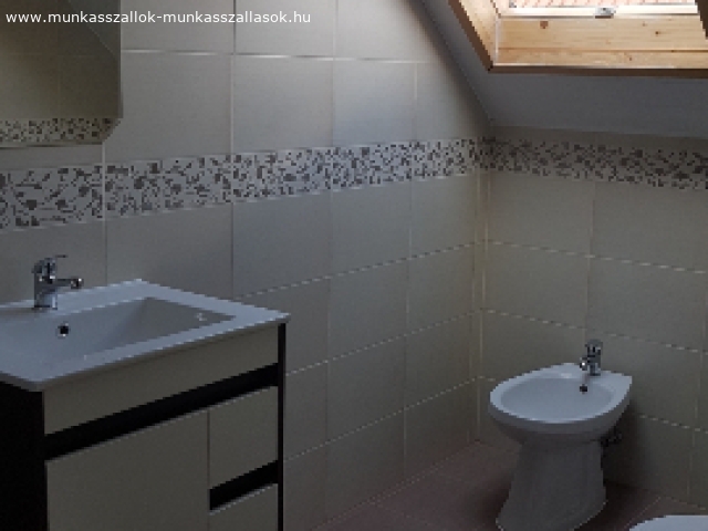 Kiado Munkasszallo Siofokon 367 6