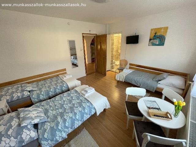 Maganszallashely Munkasszallo Hosszuvolgy 416 7