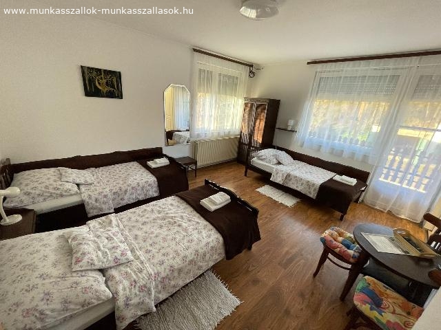 Maganszallashely Munkasszallo Hosszuvolgy 416 9