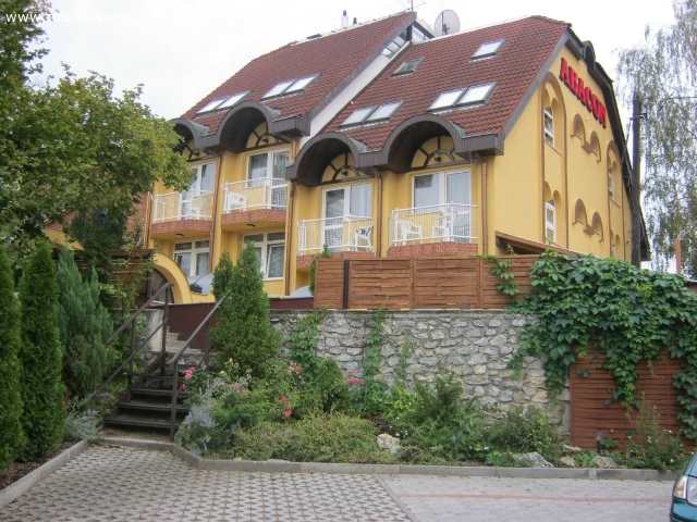 Munkasszallas Munkasszallo 65 1