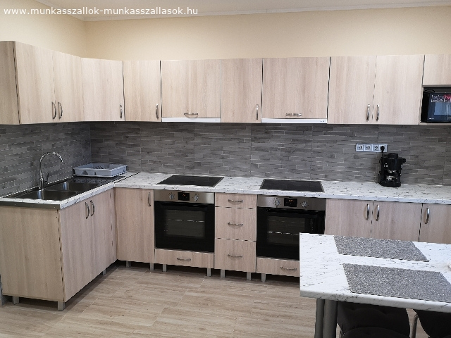 Munkasszallo 16 Fo Reszere Kiado Tatabanyan 415 4