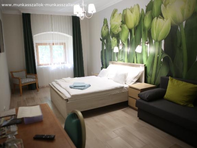 Vorosmarty Utca 8 412 2