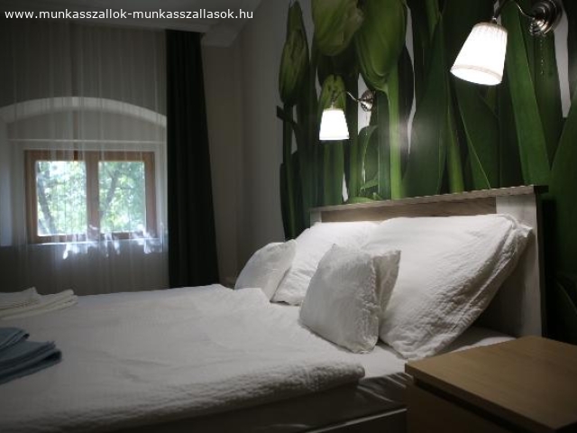 Vorosmarty Utca 8 412 3