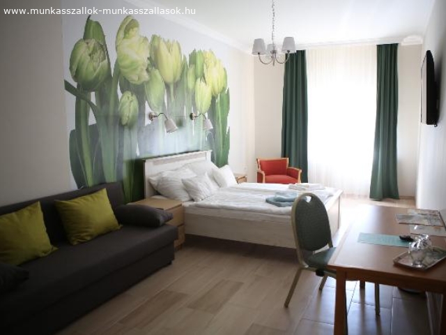 Vorosmarty Utca 8 412 4