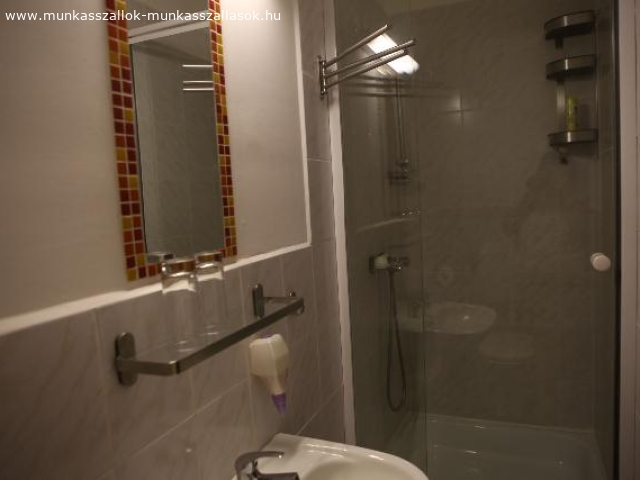 Vorosmarty Utca 8 412 7